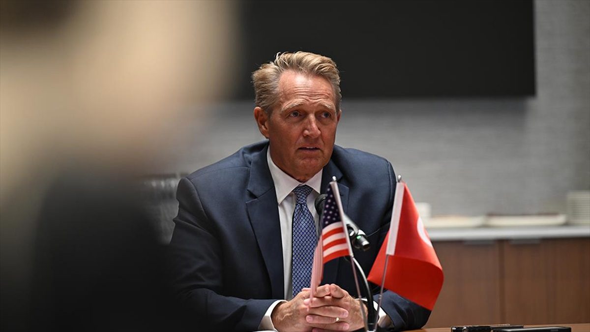 ANKARA (AA) – Flake, Ankara’da ABD Büyükelçiliği’nde basın mensuplarıyla bir