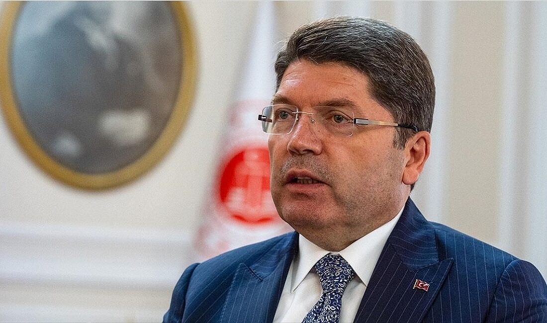 Adalet Bakanı Tunç, Hazine ve Maliye Bakanı Şimşek hakkında asılsız