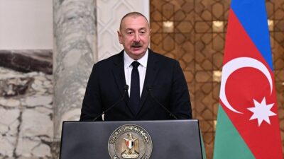 Azerbaycan Cumhurbaşkanı Aliyev, Ermenistan'ın Batı ülkelerinden silah aldığını belirterek, "Ermenistan