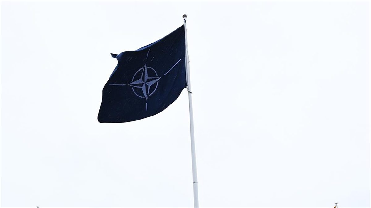 NATO, "potansiyel tehdit" teşkil eden istihbarat bilgileri dolayısıyla Almanya'nın Geilenkirchen