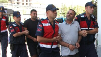 ANTALYA (AA) – Antalya'nın Serik ilçesinde akrabalar arasında çıkan 1