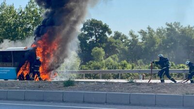 ANTALYA (AA) – Antalya'nın Konyaaltı ilçesinde, halk otobüsünde çıkan yangın