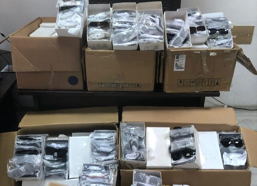 ANTALYA (AA) – Antalya’da düzenlenen kaçakçılık operasyonunda 10 şüpheli gözaltına