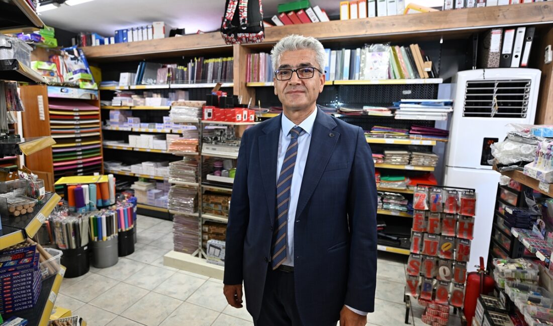 ANTALYA (AA) – Antalya'da Ticaret İl Müdürlüğü ekipleri, 2024-2025 eğitim