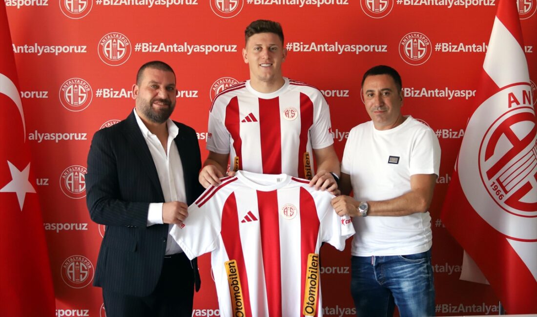 ANTALYA (AA) – Trendyol Süper Lig ekiplerinden Antalyaspor, Arjantinli forvet