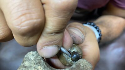 ANTALYA (AA) – Arazide bulduğu meteor taşından eşine evlilik yıl