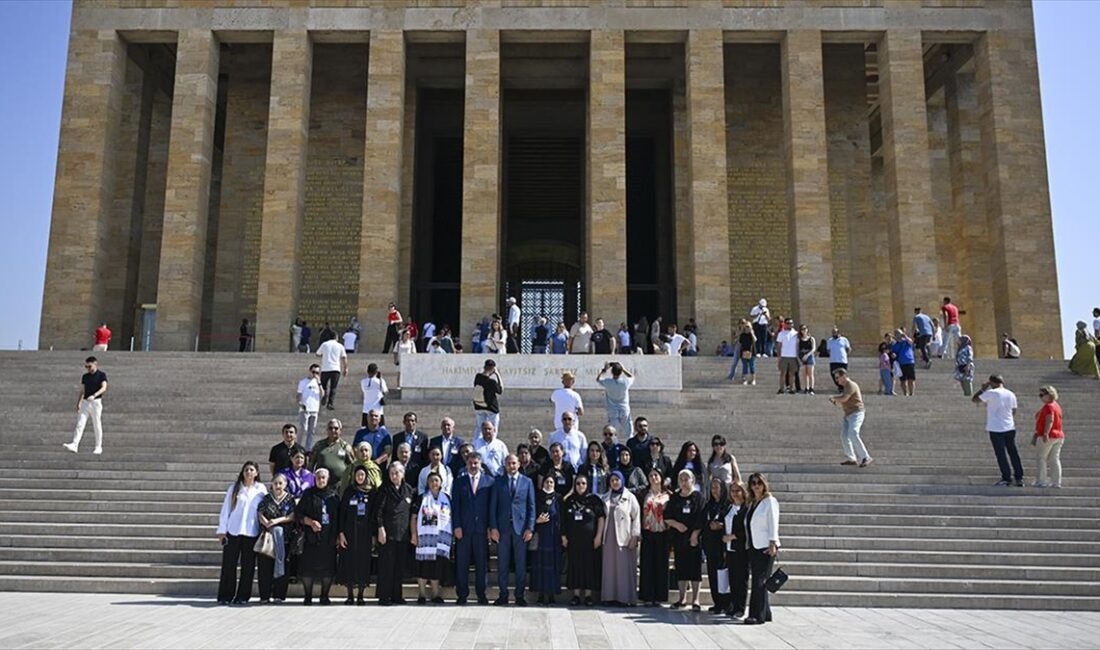 "Kardeş Aile" projesi kapsamında Azerbaycan'dan Türkiye'ye gelen 30 şehit ailesi,