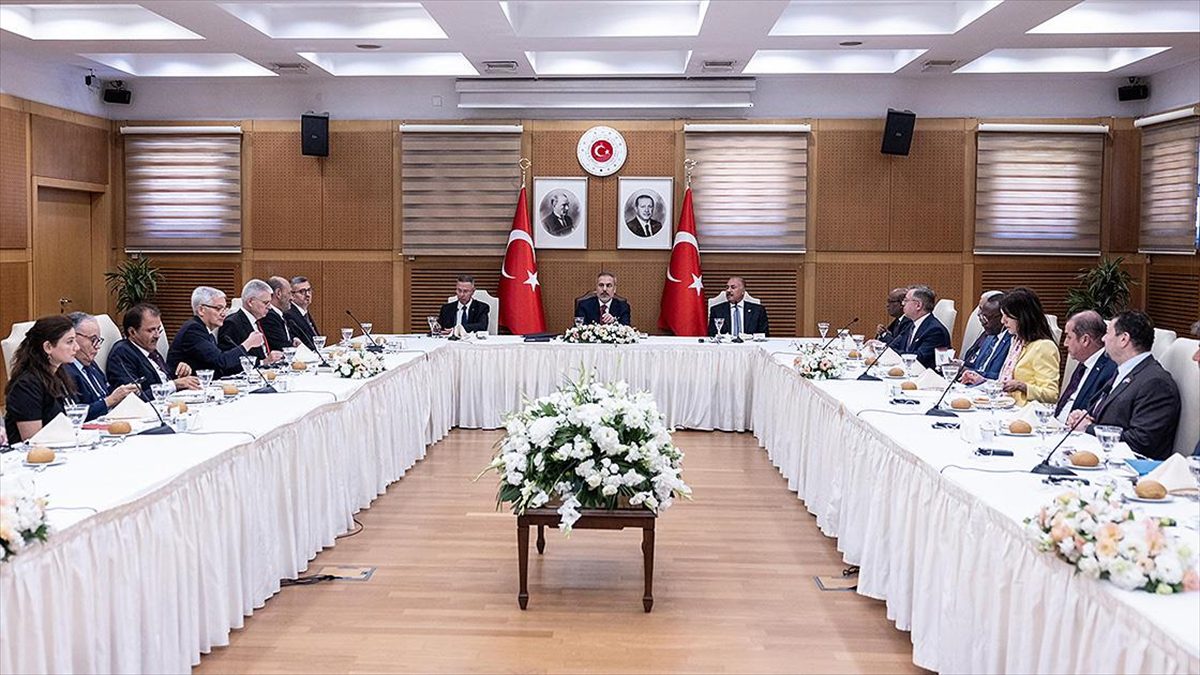Dışişleri Bakanı Hakan Fidan, Arap Birliği ülkelerinin Ankara Büyükelçileri ile