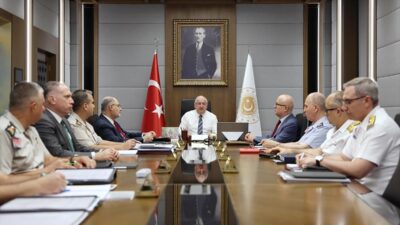 Milli Savunma Bakanı Güler, "Bölgemizde yayılmacı emeller besleyenlere, bu coğrafyayı