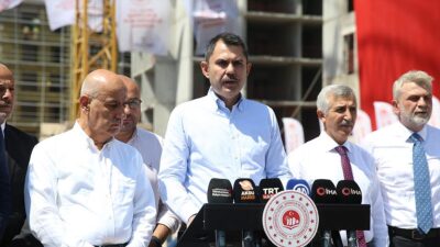 Çevre, Şehircilik ve İklim Değişikliği Bakanı Murat Kurum, "Önce deprem