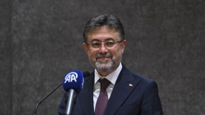 Tarım ve Orman Bakanı Yumaklı, sözleşmeli üretimin, üreticinin ve sanayicinin