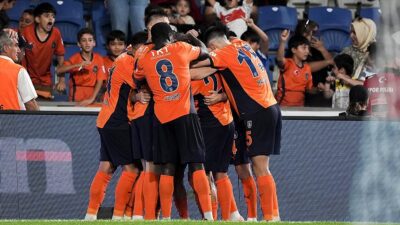UEFA Konferans Ligi play-off turunda Başakşehir, 0-0 berabere kaldığı maçın