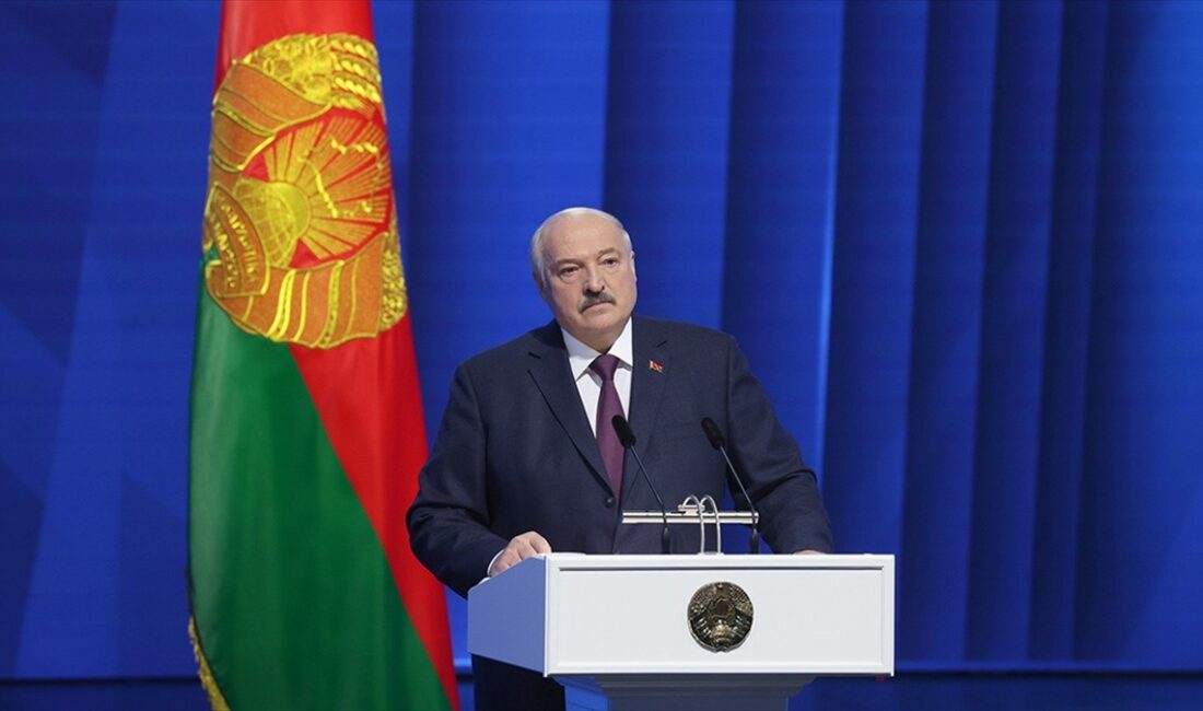 Belarus Cumhurbaşkanı Aleksandr Lukaşenko, ülkelerine yalnızca saldırı olması halinde savaşacaklarını