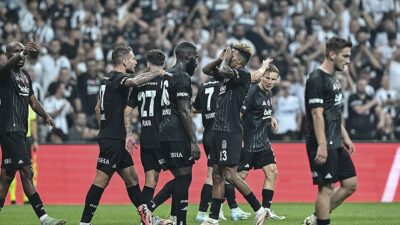 UEFA Avrupa Ligi play-off turunda 3-3'ün rövanşında Beşiktaş, sahasında İsviçre