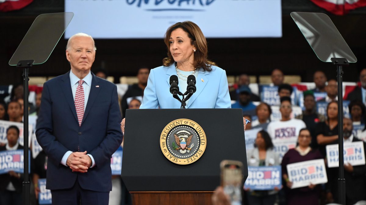 WASHINGTON (AA) – ABD Başkanı Biden ile Başkan Yardımcısı Harris,