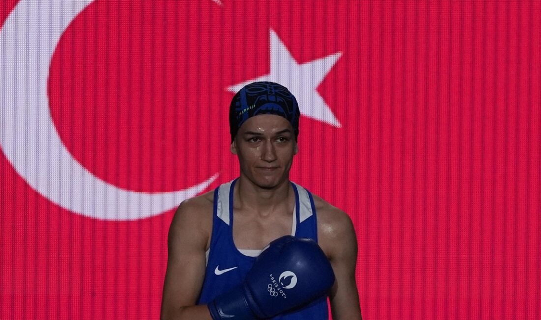 Paris 2024 Olimpiyat Oyunları'nda boksta 54 kiloda final müsabakasına çıkan