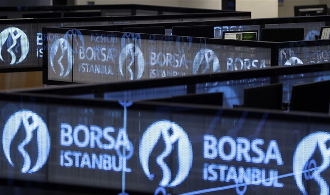 Borsa İstanbul'da BIST 100 endeksi, günü yüzde 1,45 değer kazanarak