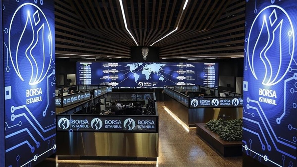 İSTANBUL (AA) – BIST 100 endeksi, önceki kapanışa göre 152,04