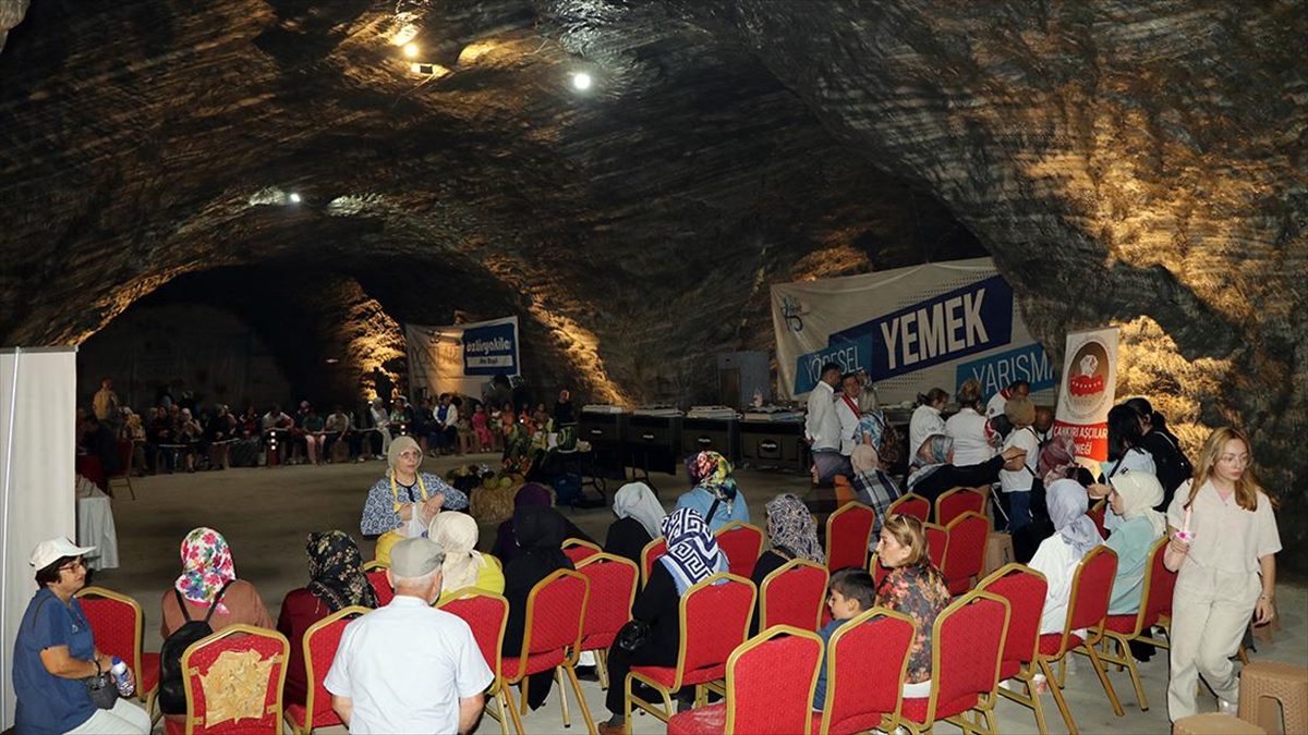 Çankırı'da yerin 150 metre altında düzenlenen yöresel yemek yarışmasında tencereler