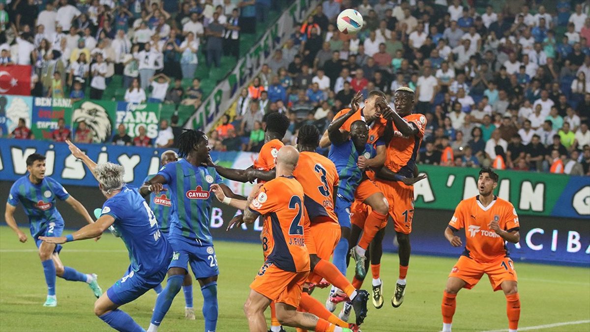 Trendyol Süper Lig'in ilk haftasında Çaykur Rizespor ile RAMS Başakşehir