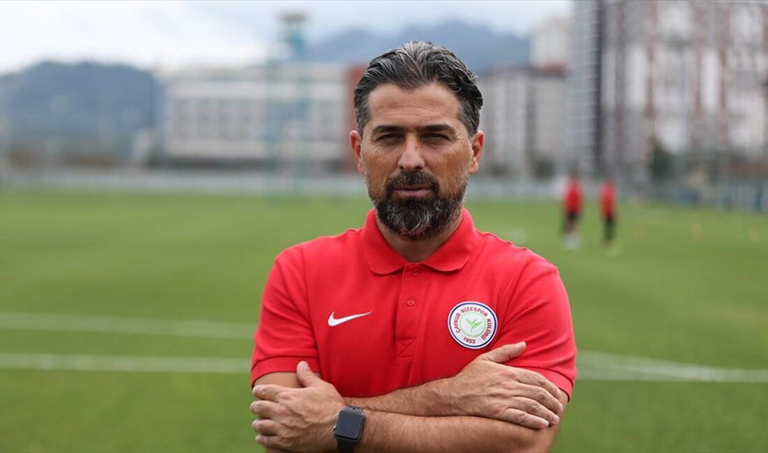 Trendyol Süper Lig ekiplerinden Çaykur Rizespor'un teknik direktörü İlhan Palut,