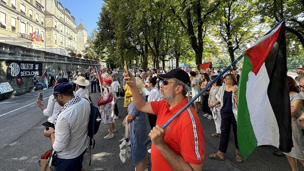 İnsan hakları aktivistleri, Cenevre Cumhuriyeti ve Kantonu yönetiminden, 7 Ekim