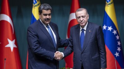 Cumhurbaşkanı Recep Tayyip Erdoğan, Venezuela Cumhurbaşkanı Nicolas Maduro ile telefonda