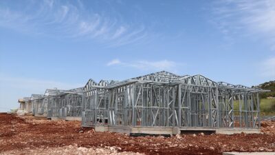 Uzmanlar, depreme karşı daha dayanıklı konutlar inşa etmek için çelik