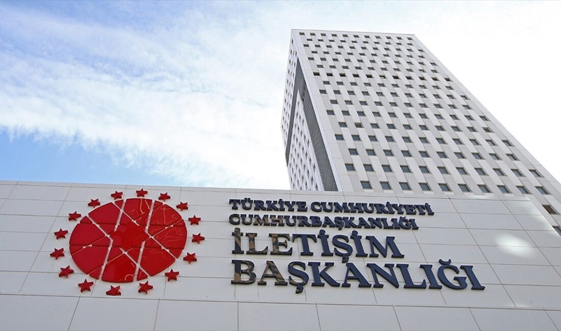 Cumhurbaşkanlığı İletişim Başkanlığı Dezenformasyonla Mücadele Merkezi (DMM) terör örgütü FETÖ'nün