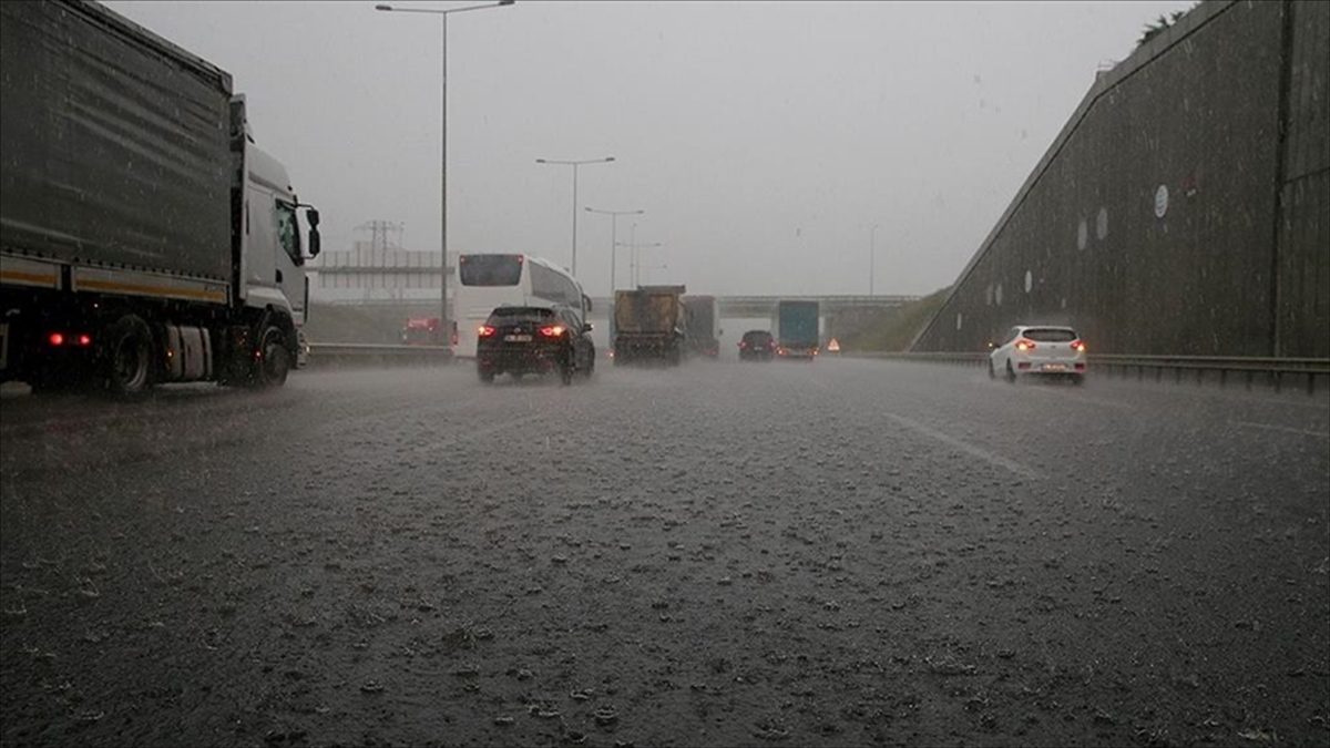 ANKARA (AA) – Meteoroloji Genel Müdürlüğünden yapılan açıklamaya göre, öğleden