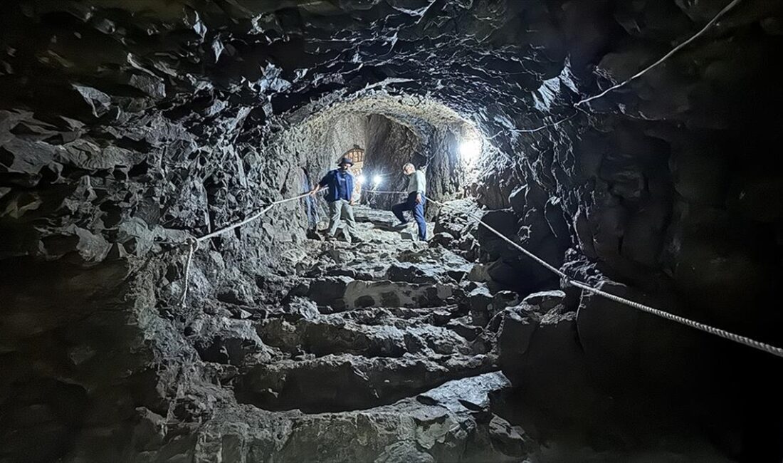 Elazığ'da tarih boyunca birçok medeniyete ev sahipliği yapan Harput Kalesi'nde