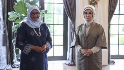 Emine Erdoğan, Malezya'nın başkenti Kuala Lumpur'un Belediye Başkanı olarak atanan,