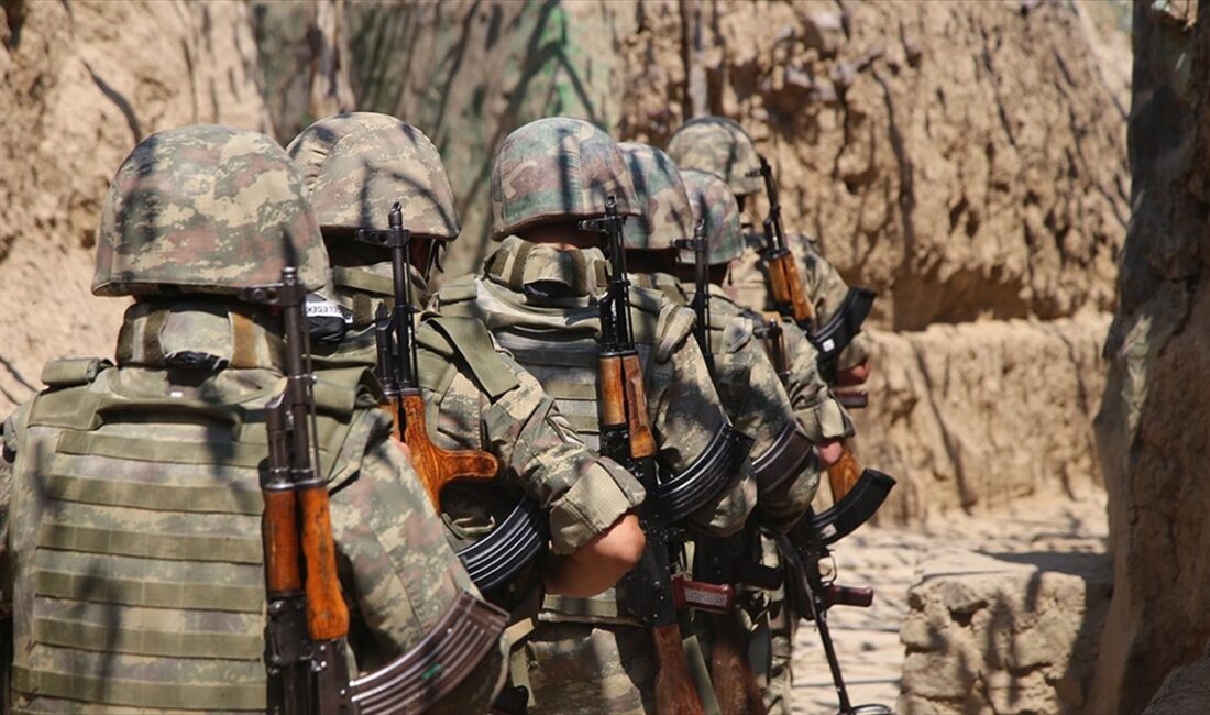 Azerbaycan Savunma Bakanlığı, Ermenistan birliklerinin Kelbecer'deki Azerbaycan mevzilerine ateş açtığını