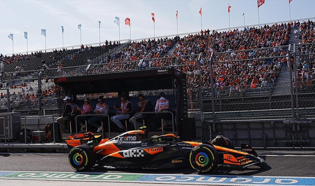 Formula 1 Dünya Şampiyonası'nda sezonun 15. etabı Hollanda Grand Prix'sine