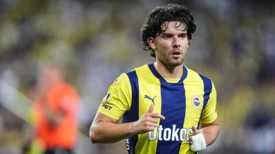 Fenerbahçe Kulübü, milli futbolcu Ferdi Kadıoğlu'nun transferi konusunda İngiltere Premier