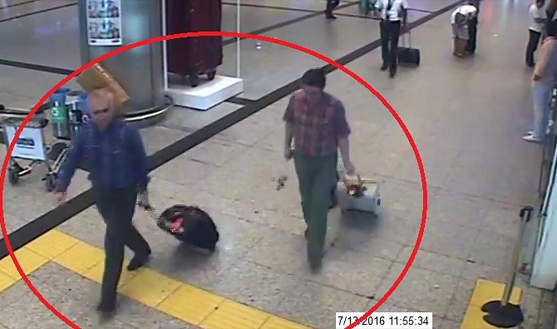 FETÖ'nün sözde TSK imamı Adil Öksüz'ün 15 Temmuz darbe girişiminden