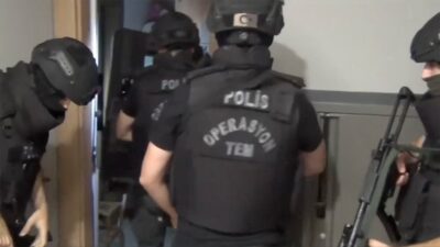 Bakanı Yerlikaya, 11 ilde FETÖ'ye yönelik düzenlenen "Kıskaç-25" operasyonlarında 20