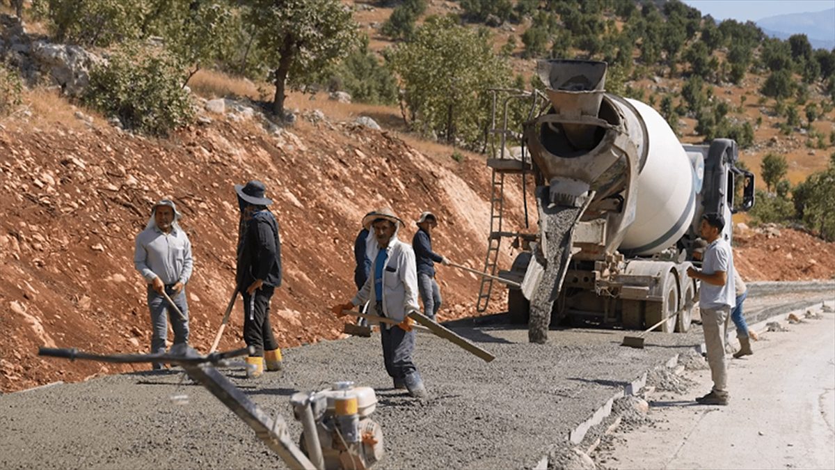 Enerji ve Tabii Kaynaklar Bakanı Alparslan Bayraktar, Gabar'da petrol keşfinin