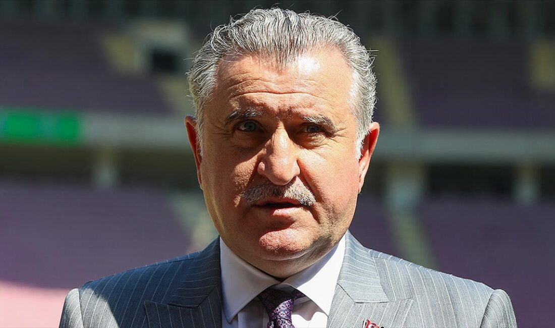 Gençlik ve Spor Bakanı Osman Aşkın Bak, 6 Şubat 2023'teki