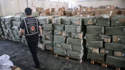 Ticaret Bakanlığı Gümrük Muhafaza ekiplerince, Mersin ve Ambarlı gümrük limanlarında