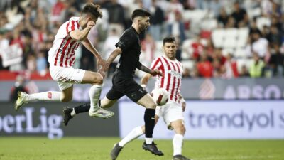 MERSIN (AA) – Corendon Airlines Park Antalya Stadı’nda saat 21.45’te