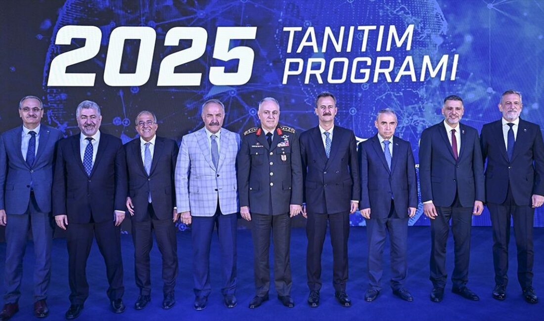 Dünyanın en büyük savunma sanayisi buluşmaları arasında yer alan ve