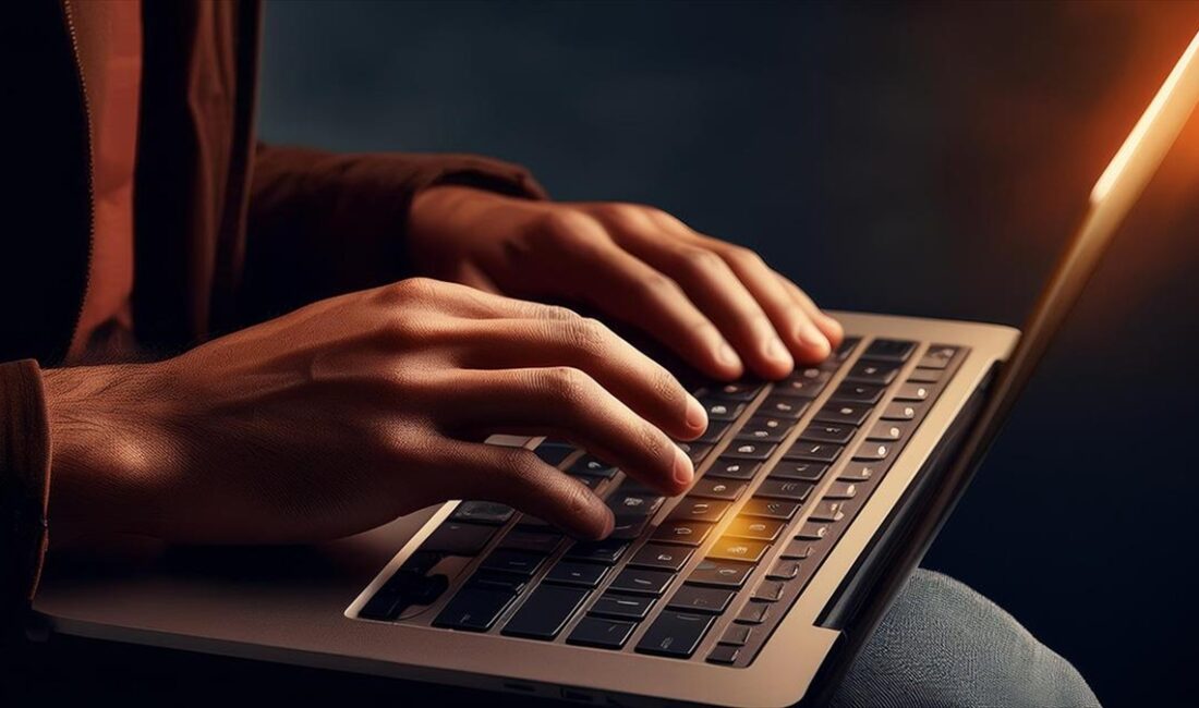 Askeri ve akademik araştırmalar için sınırlı erişimle hayata geçirilen internet,
