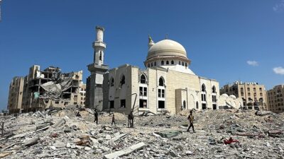 İsrail ordusunun Gazze Şeridi'nin güneyindeki Han Yunus şehrinin kuzeyinde yer