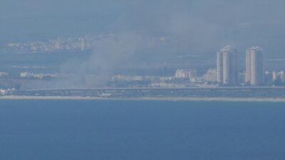 Tel Aviv'in yanı sıra İsrail'in kuzeyindeki bölgelerde de kısıtlamalara gidildi.