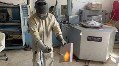 ISPARTA (AA) – ISUBÜ’nün geliştirdiği yanmaz ısı yalıtım malzemesi tescillendi.