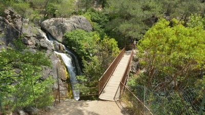 Balıkesir ve Çanakkale il sınırları içinde yer alan Kazdağları'nın Edremit