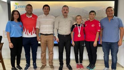 ANTALYA (AA) – Kemer Kaymakamı Ahmet Solmaz, Büyük Kadınlar Bocce