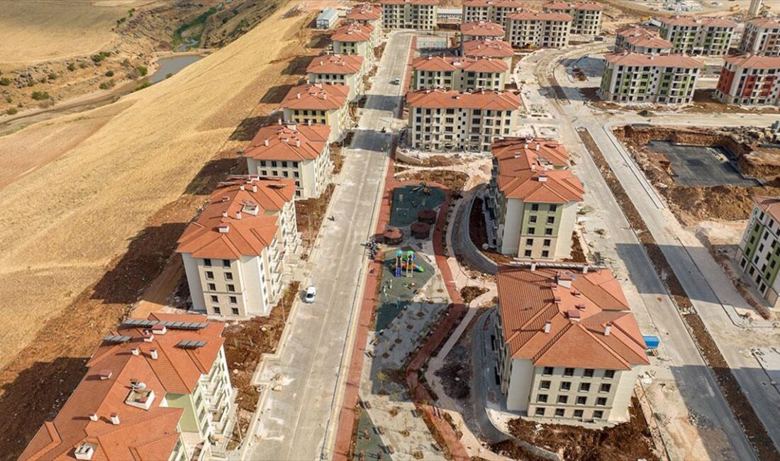 İSTANBUL (AA) – Türkiye’deki konutların kalite etkisinden arındırılmış fiyat değişimlerini