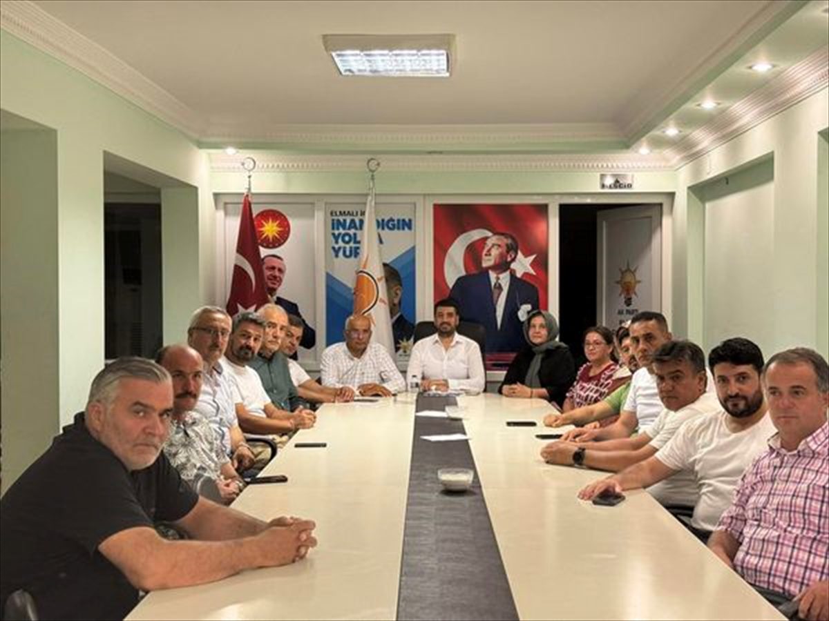 ANTALYA (AA) – AK Parti Elmalı İlçe Başkanı Yunus Emre